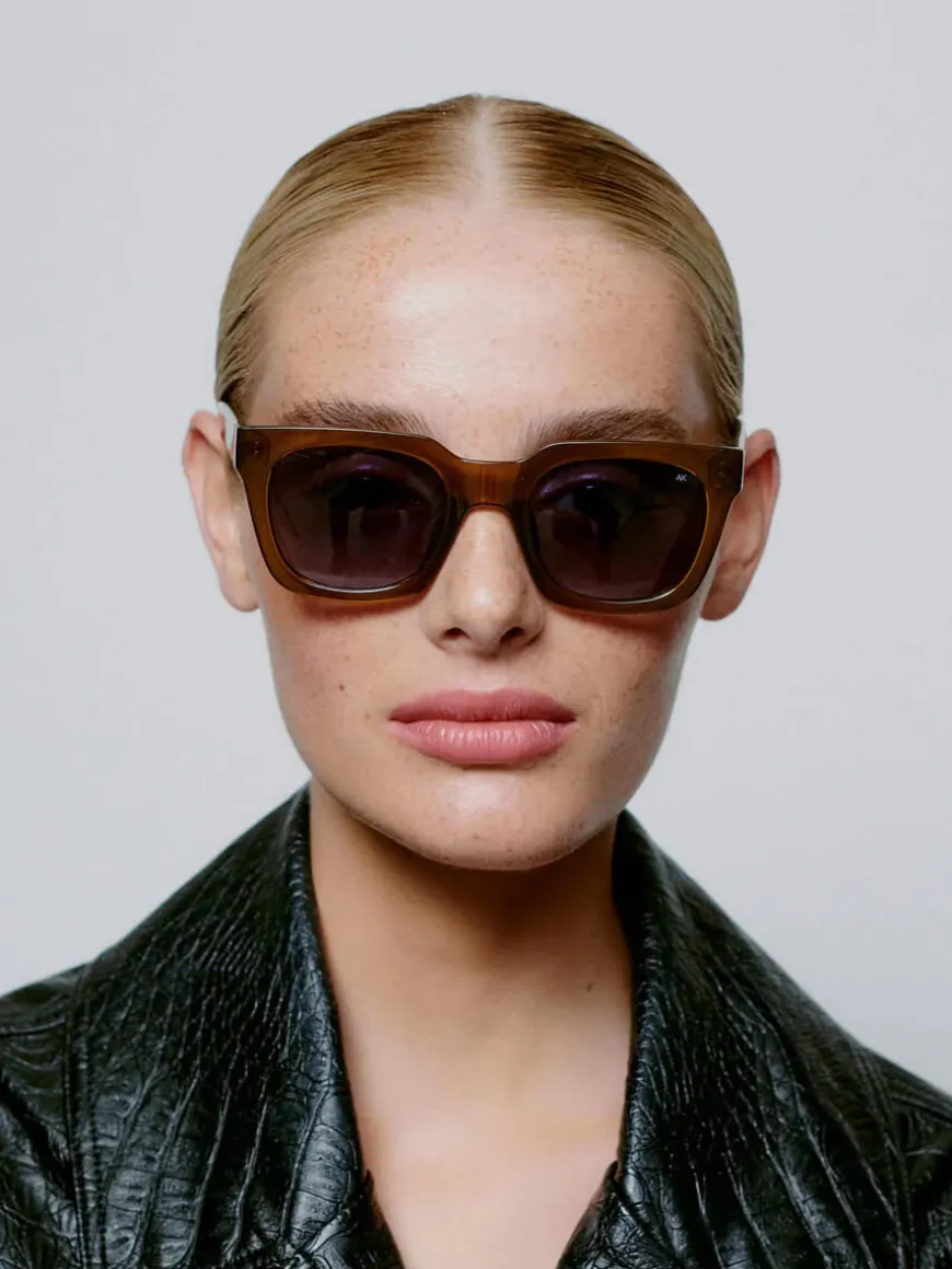 Nancy Sunglasses - Smoke