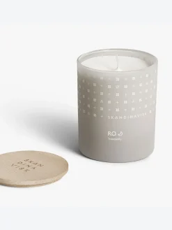 Ro Scented Candle